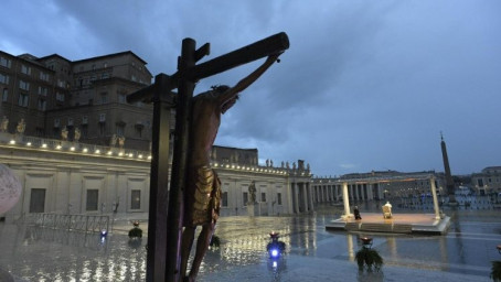 Piazza san Pietro. La Pasqua dell’ecumenismo in perdita, vissuta in solitudine a causa del Covid 19